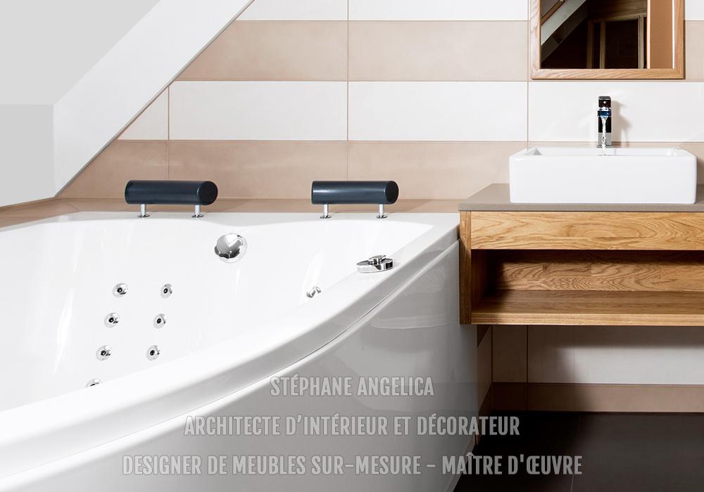 Baignoire jacuzzi de salle de bain